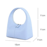 Chic Leather Handbag - Black