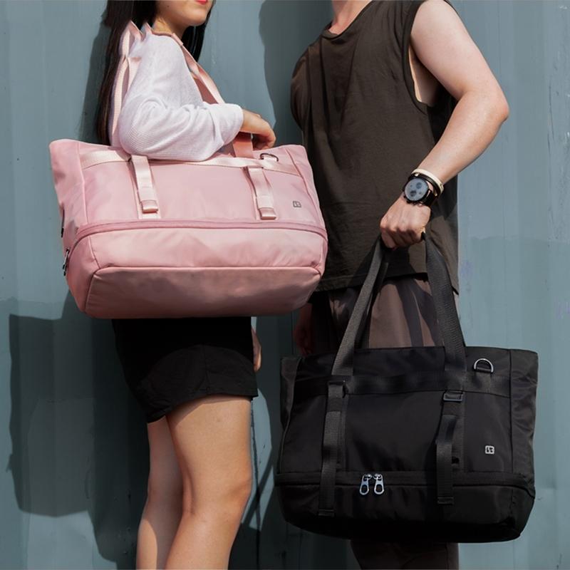 Sports USB Shoulder Bag - Compact and Versatile - Pink