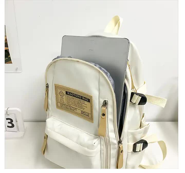White Stylish and Simple Backpack