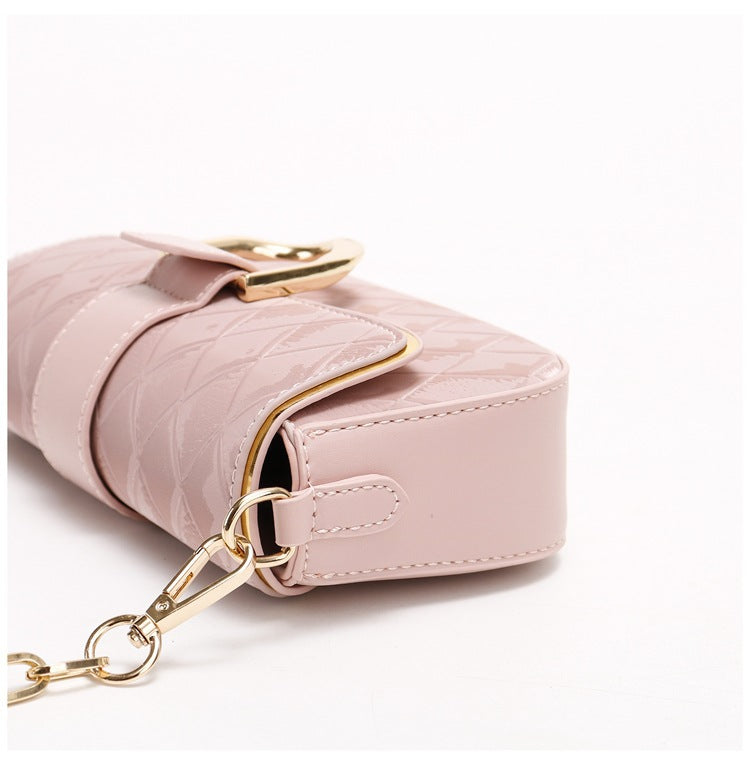 White Elegant Quilted Chain Shoulder Bag