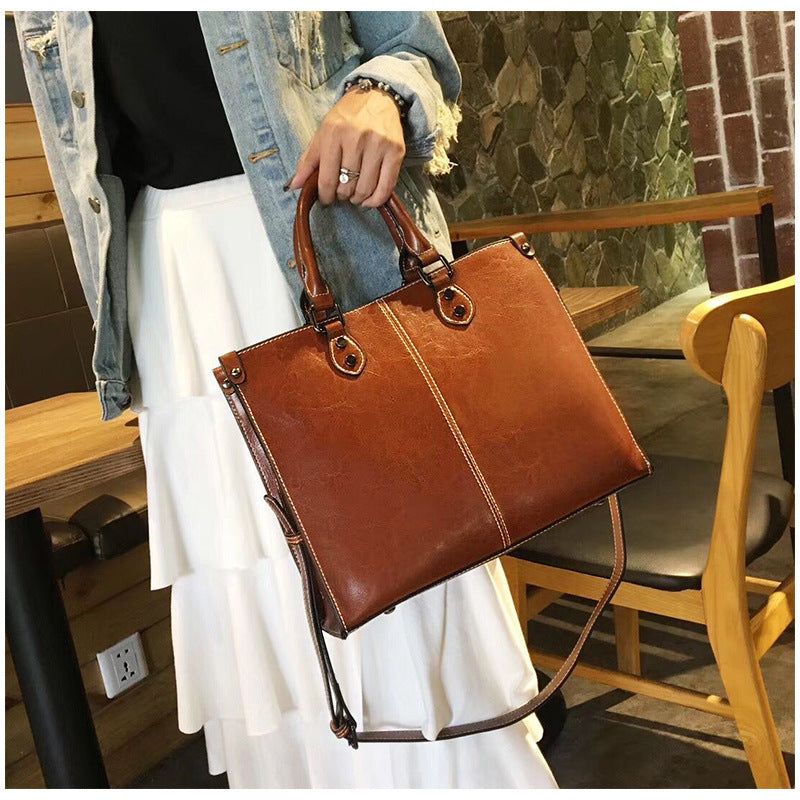 Brown Elegant Leather Handbag - Adjustable Strap